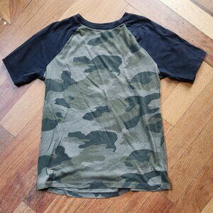 Urban Pipeline SuperSoft Boys Army Camo Short Sleeve Jersey Size XL